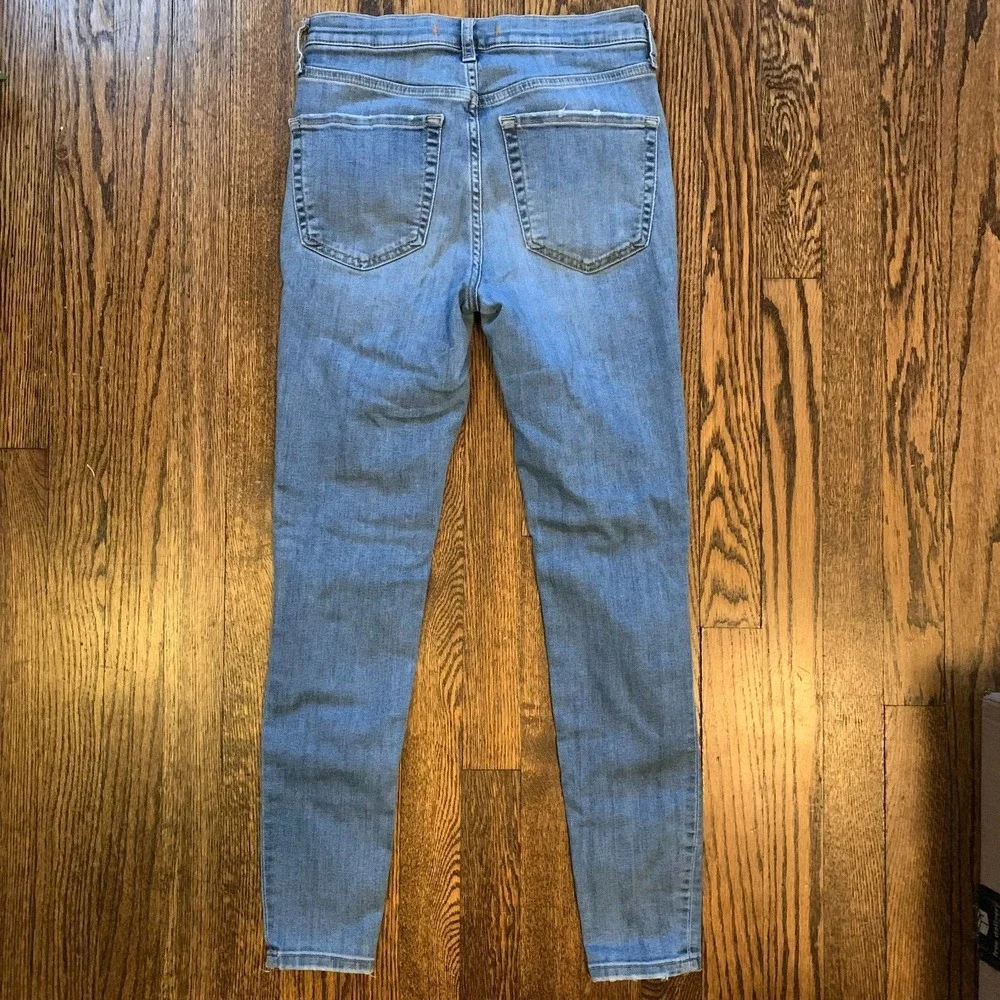 Free People Skinny Jeans 61855-16515125 DISTRESSED‎ size W 28R Open Knees